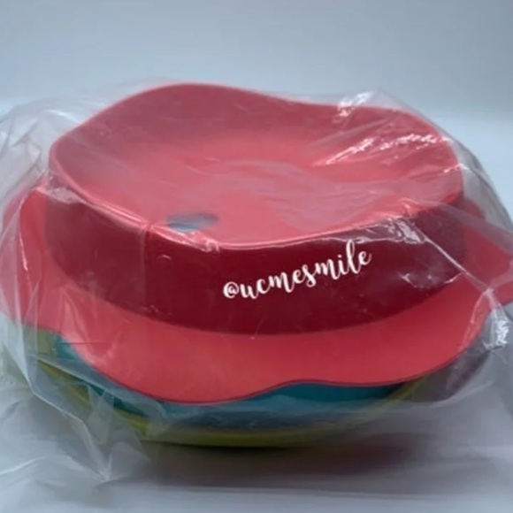 Tupperware Kids Feeding 3-Piece Bowl Set with Suction & Lid - Picture 7 of 7